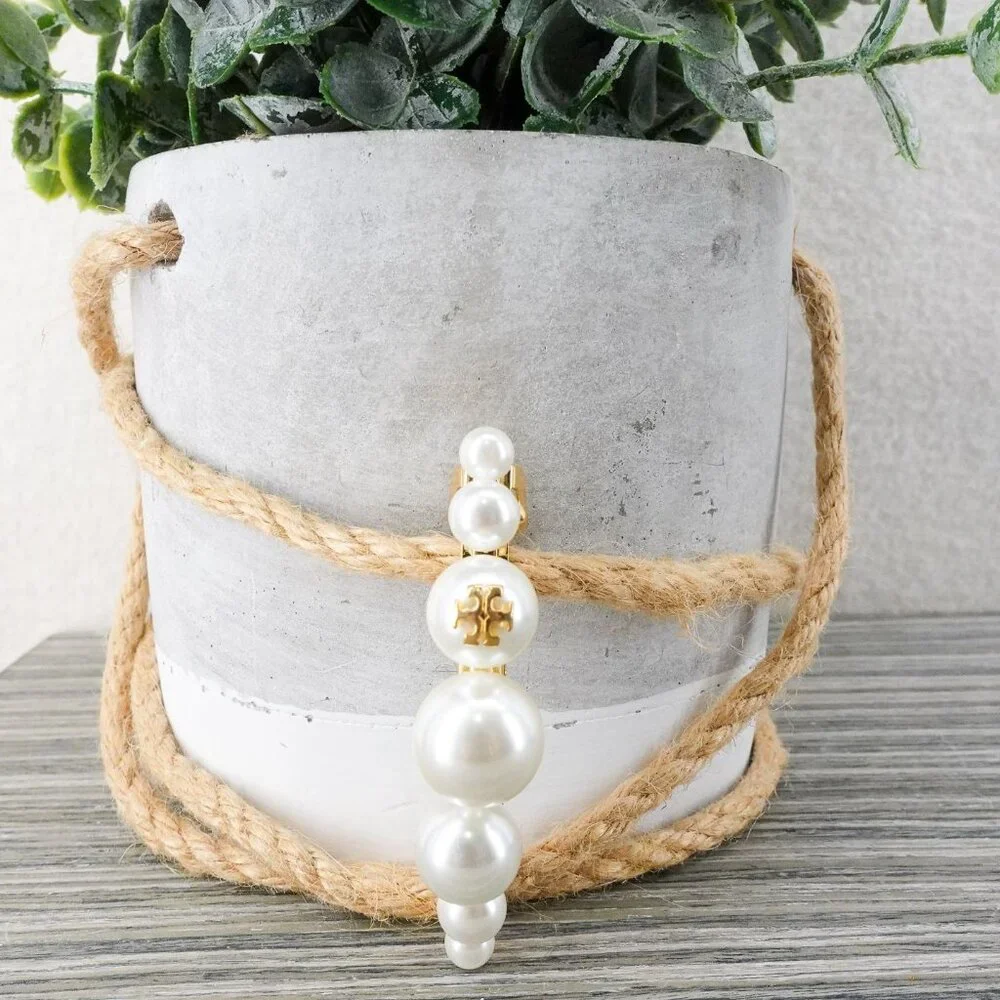 Tory Burch Logo Pearl Hair Clip White OS